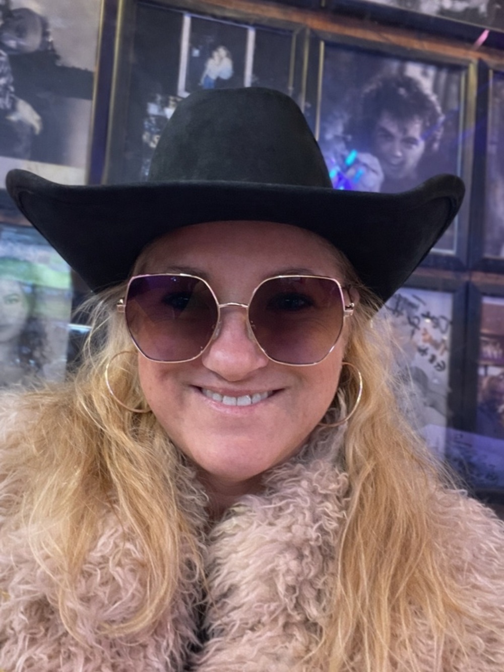 Meet your Posher, Shelley